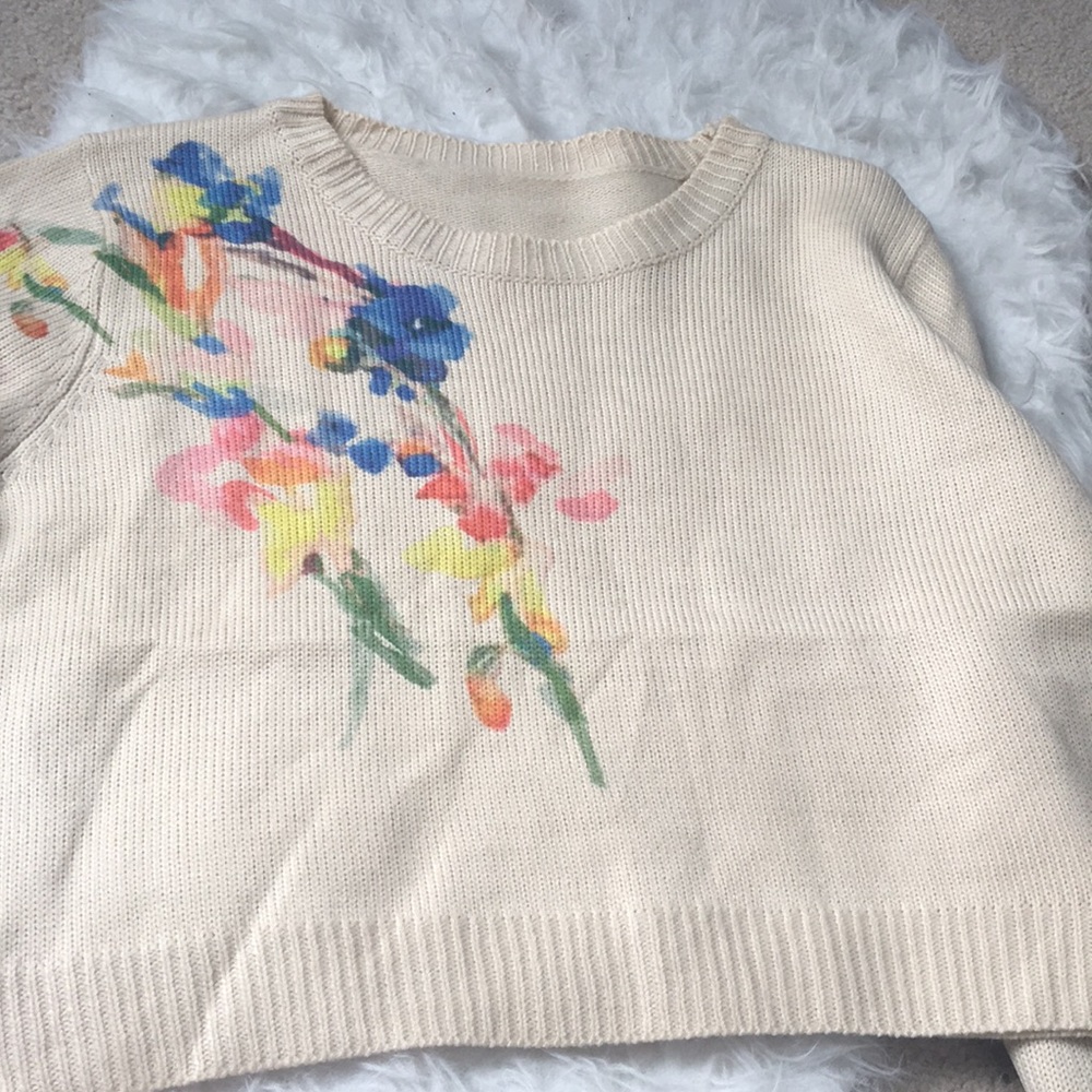🌸HOST PICK🌸 Cropped Floral Design Sweater - Picture 3 of 3